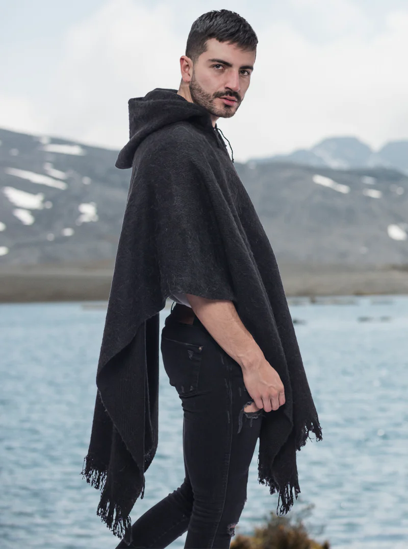 Schwarzer weicher Poncho Alpaka - Boca del monte